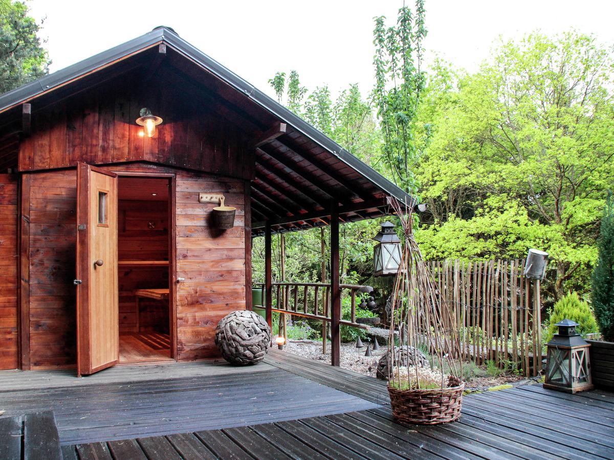 Cosy Chalet With Private Sauna In Bousseviller 外观 照片